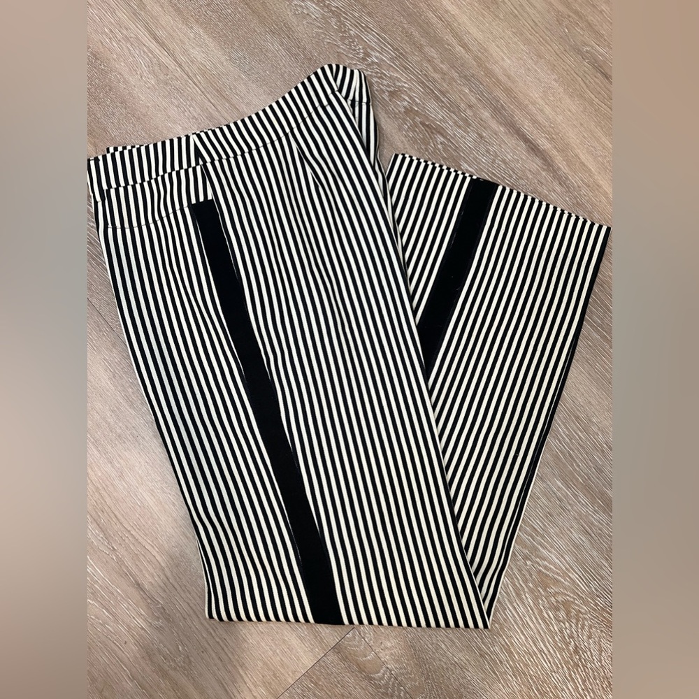 Akris Punto Black and White Striped Straight Leg Creases wool Pants